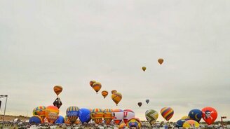 На фестивале воздухоплавания - смотреть видео (0:54)