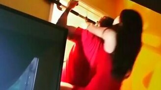 Самый смешной фитнес-дуэт - смотреть видео (0:26)