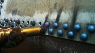 Горячие заклёпки вместо сварки - смотреть видео (2:46)