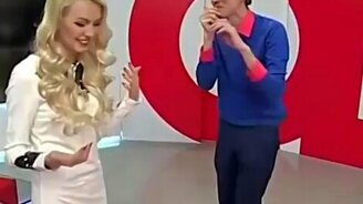 Блондинка на ТВ - смотреть видео (0:47)