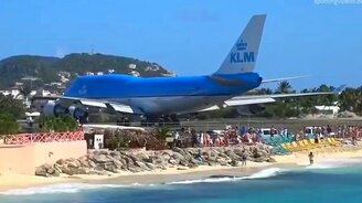 Самолёт пукнул - и всех унесло - смотреть видео (1:45)