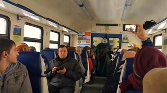 Сражение Дамблдора и Волан-де-Морта в электричке - смотреть видео (2:04)