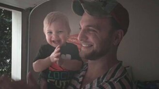 Реакция малышки на дождь - смотреть видео (1:26)