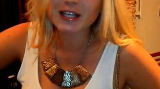 Девушка с хорошей дикцией - смотреть видео (2:31)