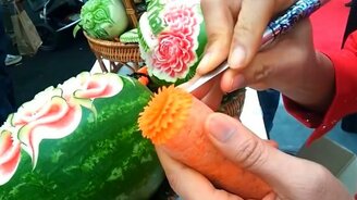 Кулинарная резьба - смотреть видео (2:47)