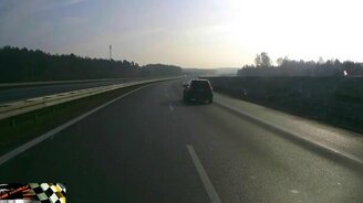 Самостоятельный прицеп на дороге - смотреть видео (0:48)