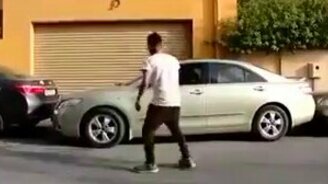 Помог выехать из тесноты - смотреть видео (1:14)