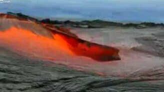 Раскалённая вулканическая лава - смотреть видео (2:14)