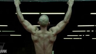 На что способно тело человека - смотреть видео (5:24)