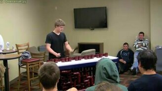 Игра на водосточных трубах - смотреть видео (6:10)