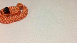 Костюмчик для змеи - смотреть видео (1:30)