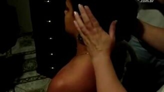 Шок от хруста в шее - смотреть видео (0:56)