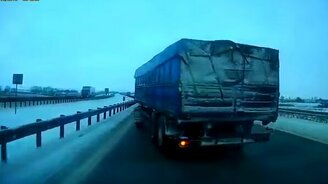 Самый удачный занос прицепа - смотреть видео (0:33)