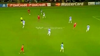 Очень точная футбольная распасовка - смотреть видео (1:36)