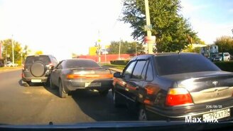 Водители-неудачники на дороге - смотреть видео (5:18)
