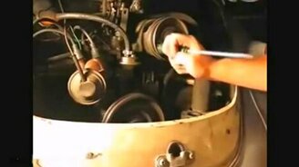 Ловкая замена ремня на моторе - смотреть видео (0:36)