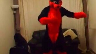 Танец в костюме Котофея - смотреть видео (1:58)