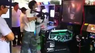 Мастер игры в стрелялки - смотреть видео (3:00)