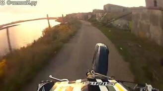 Трюки наших мотоциклистов - смотреть видео (6:07)