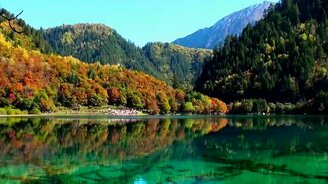 Долина Цзю Чжай Гоу в Китае - смотреть видео (3:44)