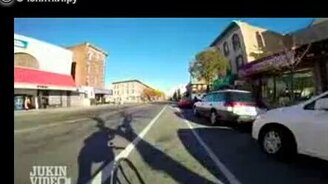 Авария велосипедиста от первого лица - смотреть видео (0:37)