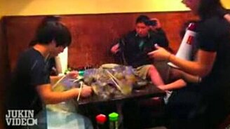 Как надо отмечать день рождения - смотреть видео (0:27)