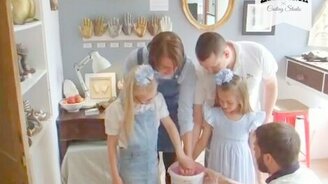 Сделайте свою семейную скульптуру - смотреть видео (1:16)