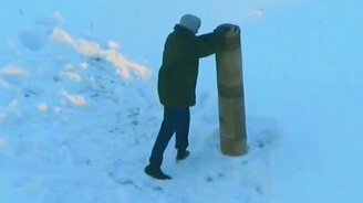 Выбил всю дурь из ковра - смотреть видео (1:04)