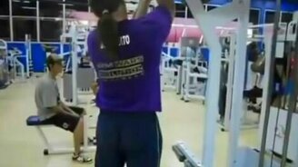 Покоритель тренажёров - смотреть видео (1:09)