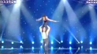 Акробаты падают - смотреть видео (1:49)