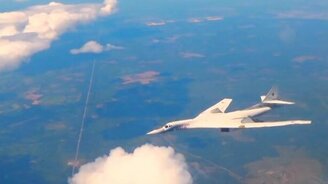 Один в бескрайнем небе ТУ-160 - смотреть видео (3:45)