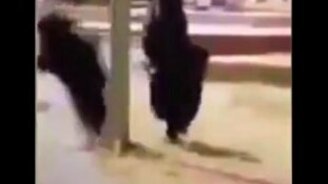 Чем опасна паранджа - смотреть видео (0:11)