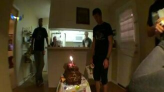 Торт с подушкой безопасности - смотреть видео (2:55)