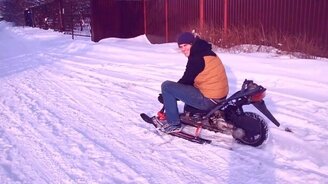 Прогулка а снегокате - смотреть видео (1:44)