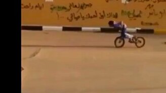 Самая нелогичная поездка на велике - смотреть видео (0:14)