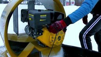 Судно-самоделка на воздушной подушке - смотреть видео (1:07)