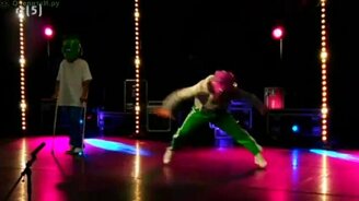 Танцы с большим достоинством - смотреть видео (2:25)