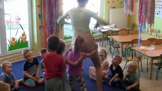 Дурная европейская воспитательница - смотреть видео (0:57)