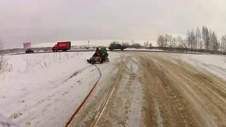 На санках со скоростью 155 км/час - смотреть видео (1:10)