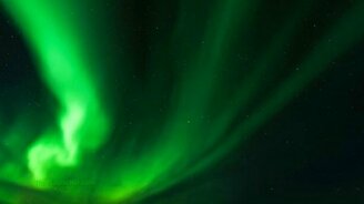 Северное сияние над Канадой - смотреть видео (3:46)