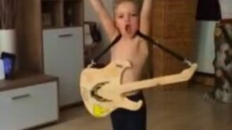 Маленький рокер - смотреть видео (3:00)