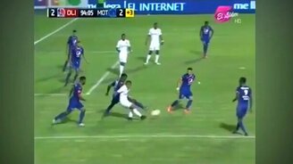 Два мяча в одни ворота - смотреть видео (1:20)