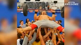 Современный ловкий богатырь - смотреть видео (2:07)