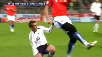 Встретились две противоположности - смотреть видео (0:26)