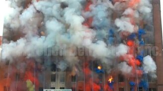 Снос здания как представление - смотреть видео (3:42)