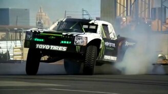 Завораживающие трюки в коллекции - смотреть видео (3:09)