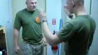 Вырубил одним ударом - смотреть видео (0:47)