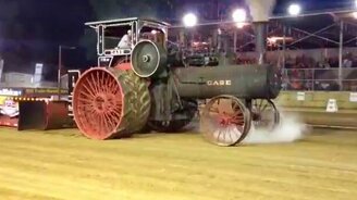 110-летний трактор - смотреть видео (2:05)