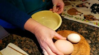 Уникальное яйцо - смотреть видео (1:10)