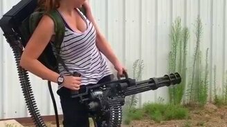 Оружие для девушки - смотреть видео (0:14)